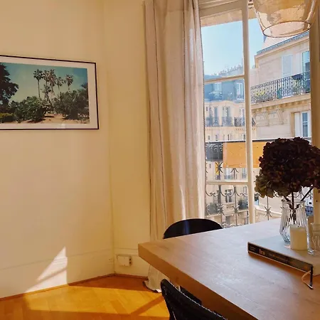 Apartment Parisien Baigne De Soleil *